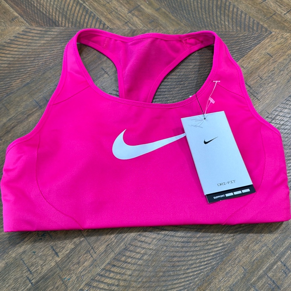 NWT Nike Sports Bra SMALL